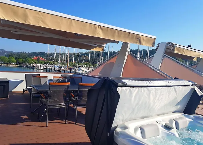 Floating Sea Houses Marina Lux